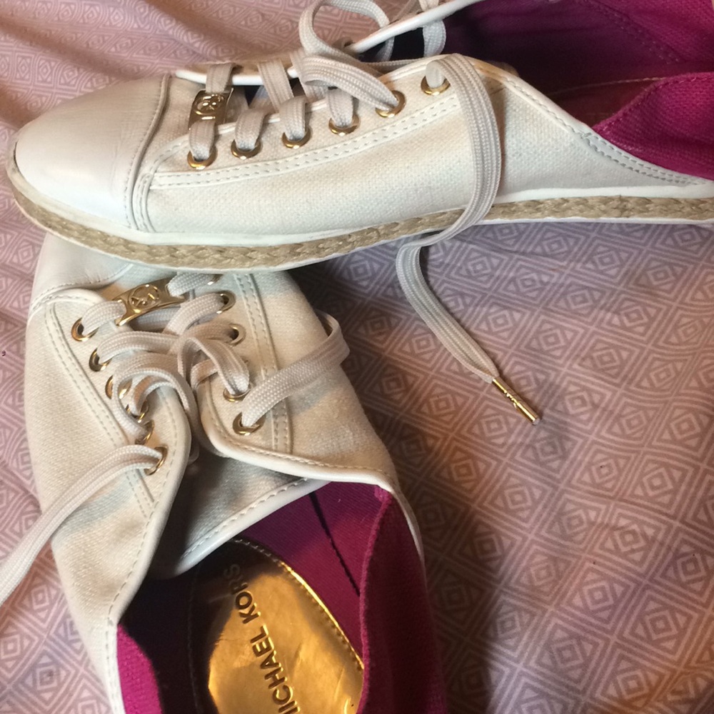 MK. Tennis Shoes
